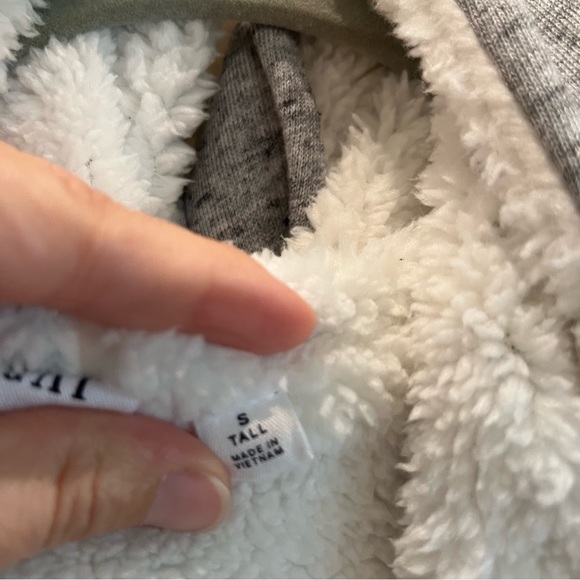 GAP Jacket Size Small Tall, With Pockets, Soft Inside. - Picture 4 of 7